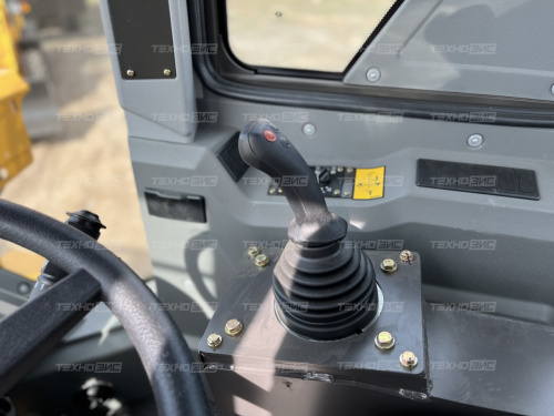 фронтальный погрузчик xgma xg931n