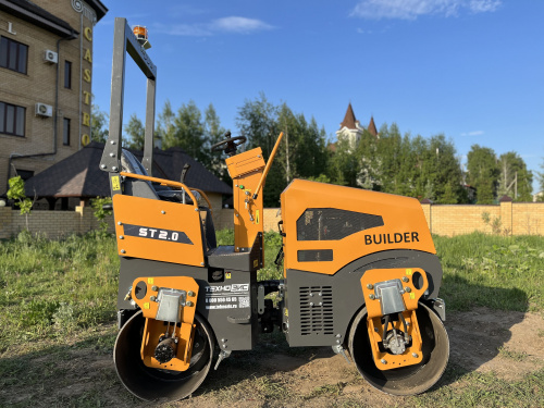 каток тротуарный полноприводный builder st 2.0